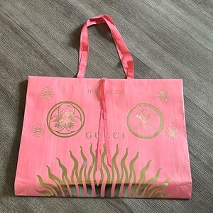 Gucci paper bag
